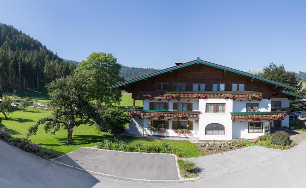 Landhaus Huber Altenmarkt im Pongau Luaran gambar